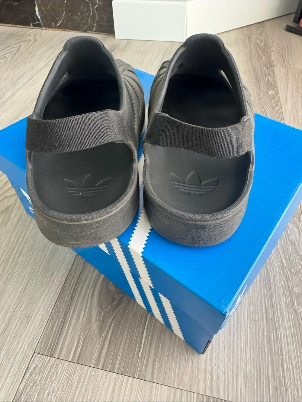Adidas SUPERSTAR SANDALS KIDS - Black/ 13K ( Used )